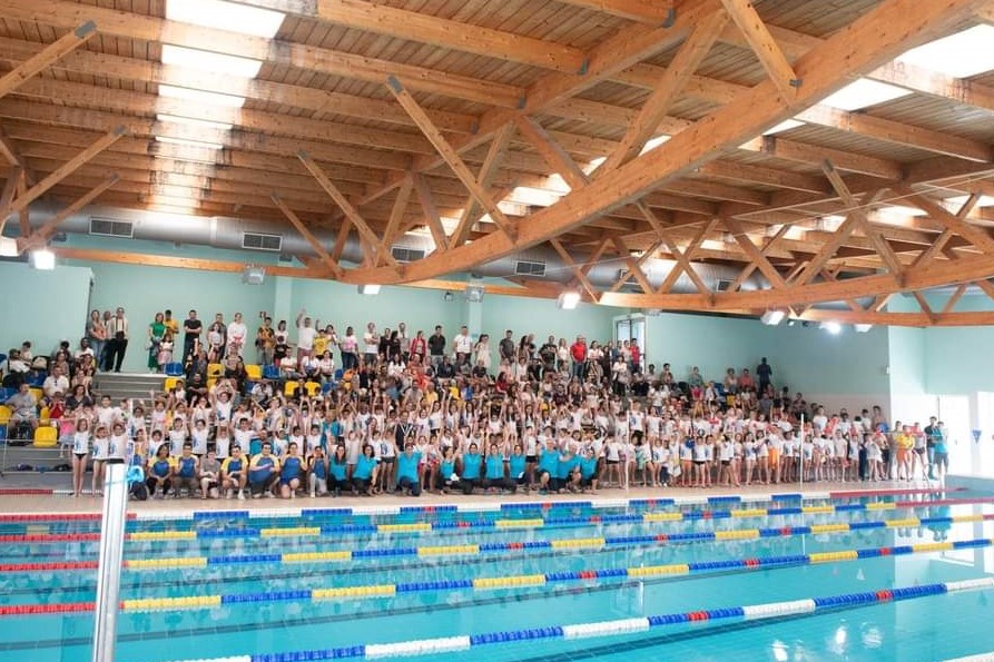 ESCOLA DE NATAÇÃO + FESTIVAL DE DESPORTO E SAÚDE
